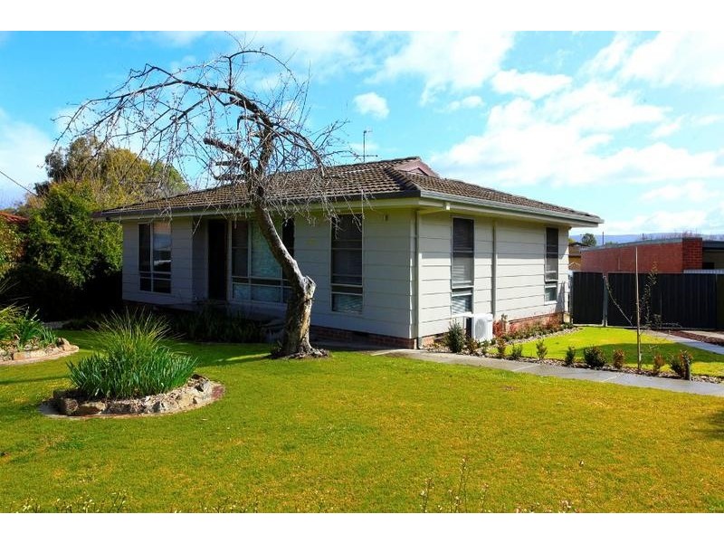 365 Kentucky Avenue, Lavington NSW 2641