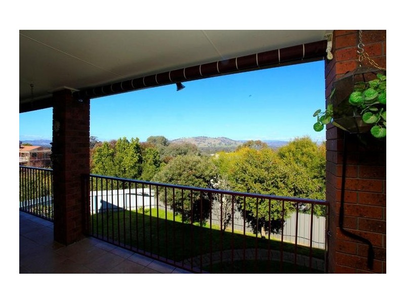 279 Bimbadeen Avenue, East Albury NSW 2640