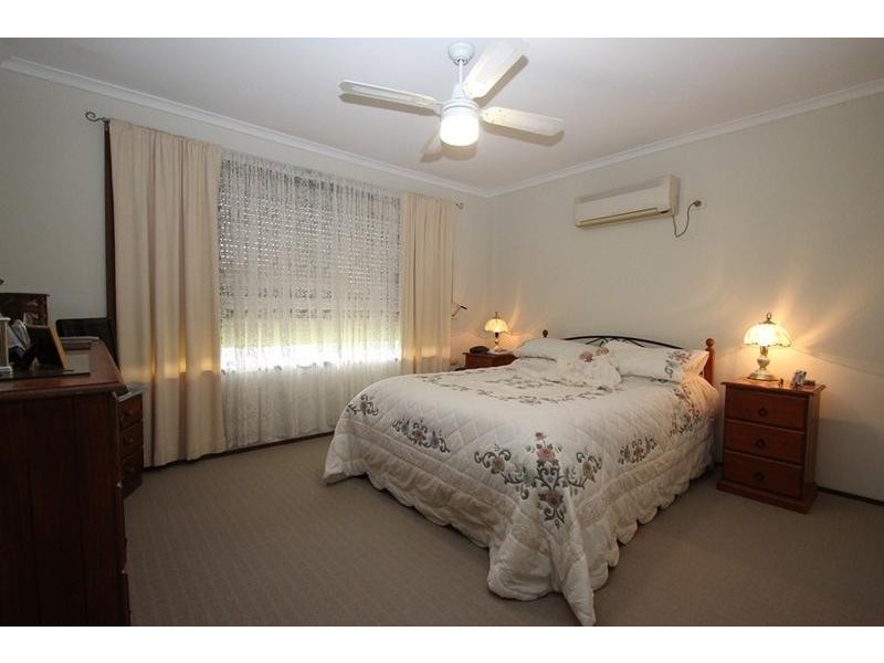 558 Kemp Street, Lavington NSW 2641