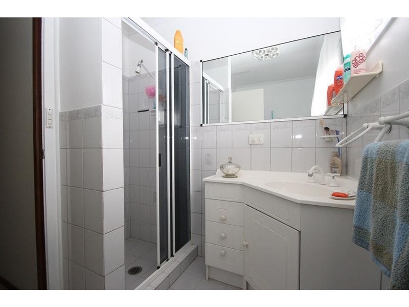 558 Kemp Street, Lavington NSW 2641