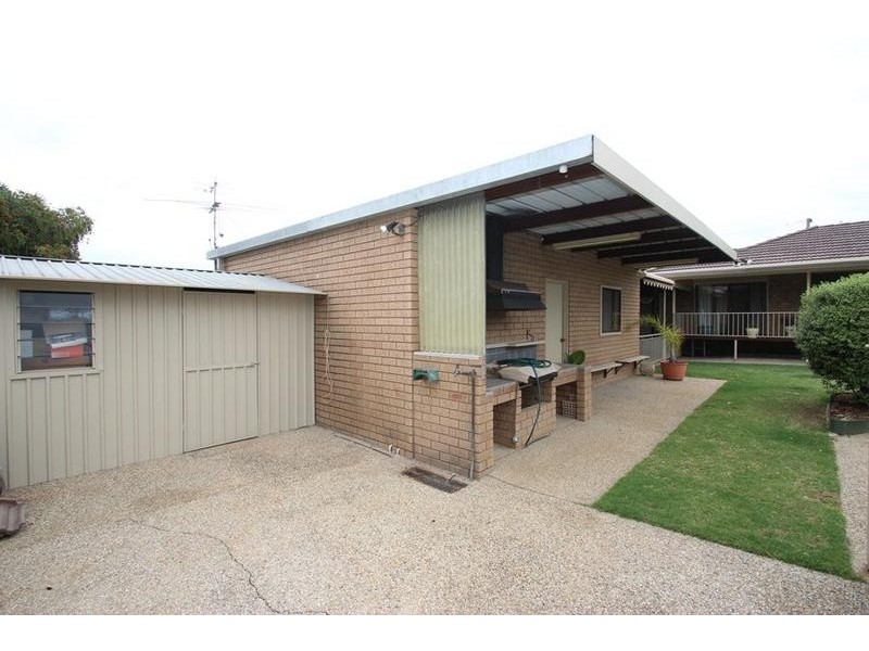 558 Kemp Street, Lavington NSW 2641