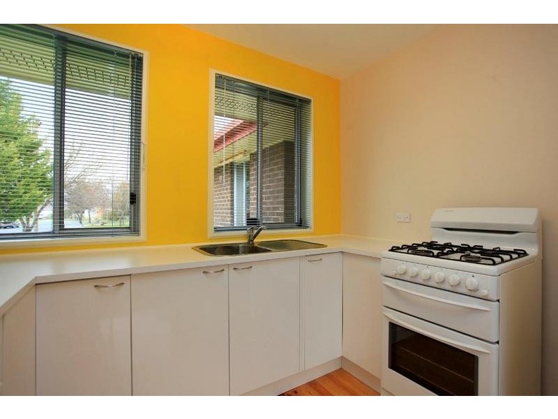 365 Twin Crescent, Lavington NSW 2641