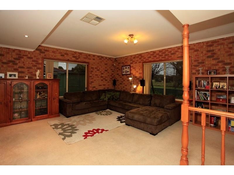 1/6 Southernview Drive, West Albury NSW 2640