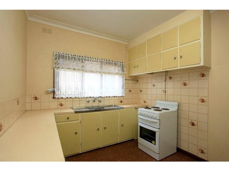 594 Kemp Street, Lavington NSW 2641