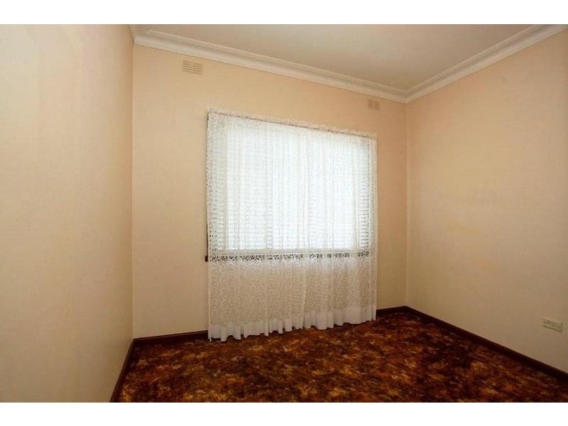 594 Kemp Street, Lavington NSW 2641