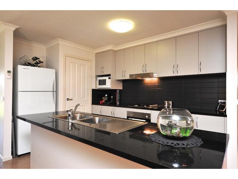 435 Bevan Street, Lavington NSW 2641