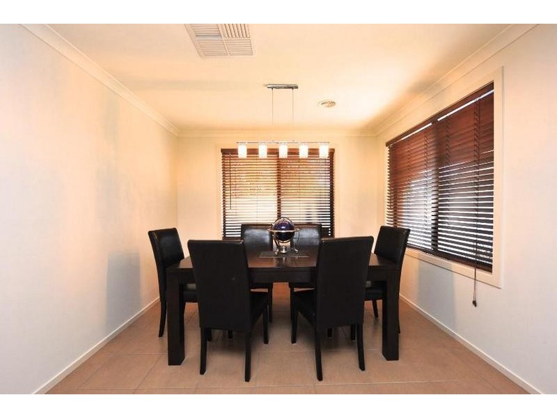 435 Bevan Street, Lavington NSW 2641