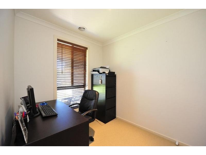 435 Bevan Street, Lavington NSW 2641