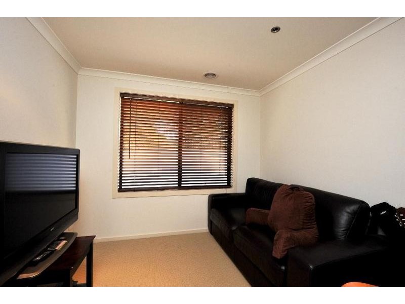 435 Bevan Street, Lavington NSW 2641