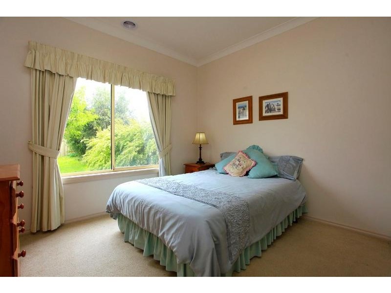 30 Hallam Street, Lavington NSW 2641