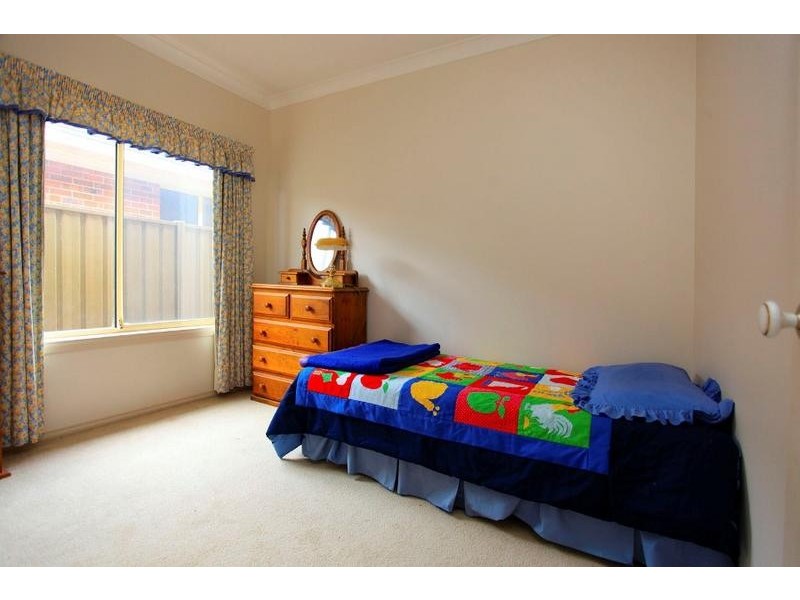 30 Hallam Street, Lavington NSW 2641