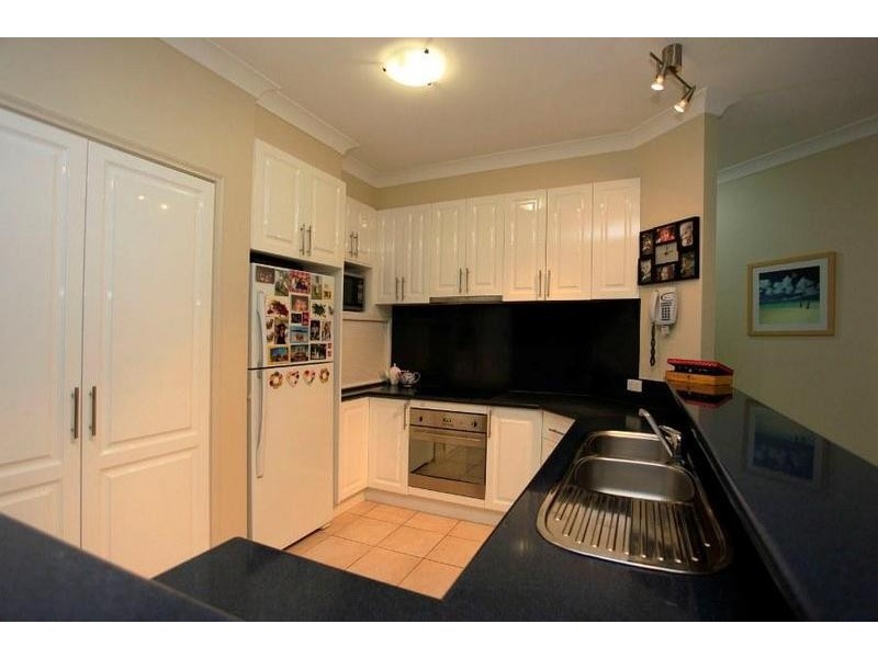 31 Meyer Place, Thurgoona NSW 2640