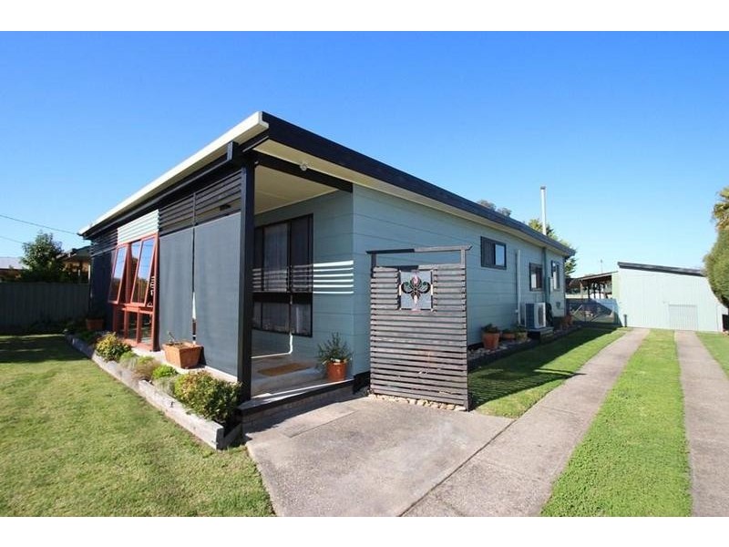 480 Ashford Street, Lavington NSW 2641