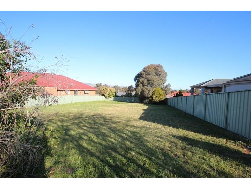7 Eberle Close, Thurgoona NSW 2640