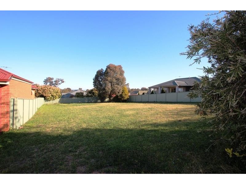 7 Eberle Close, Thurgoona NSW 2640