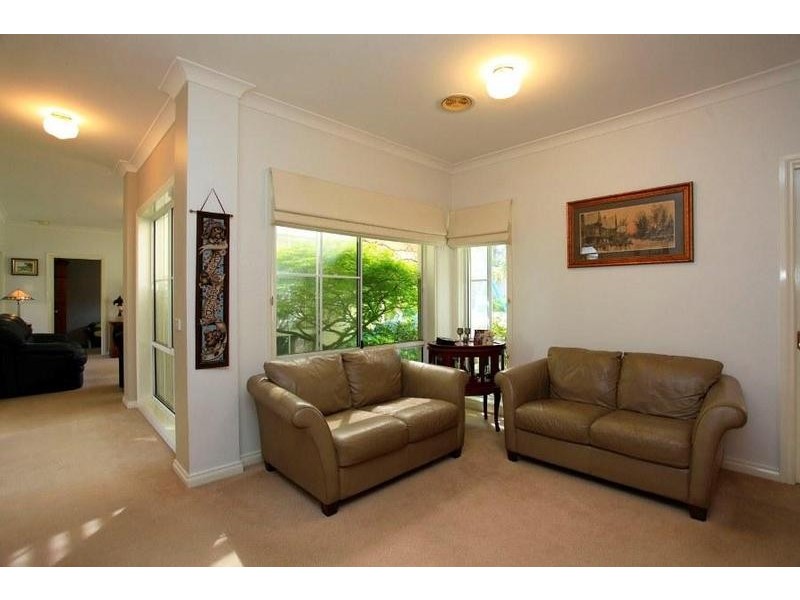 41 Doulton Drive, West Albury NSW 2640