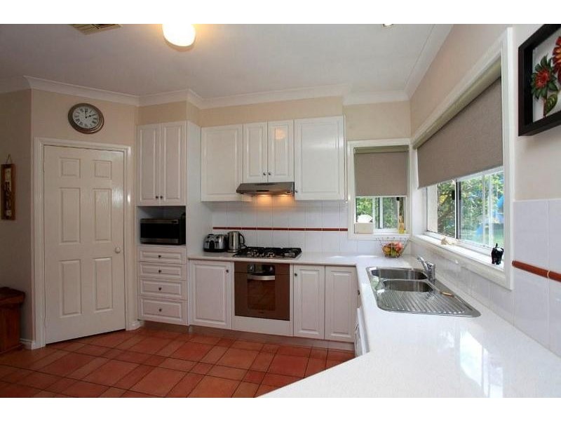 41 Doulton Drive, West Albury NSW 2640