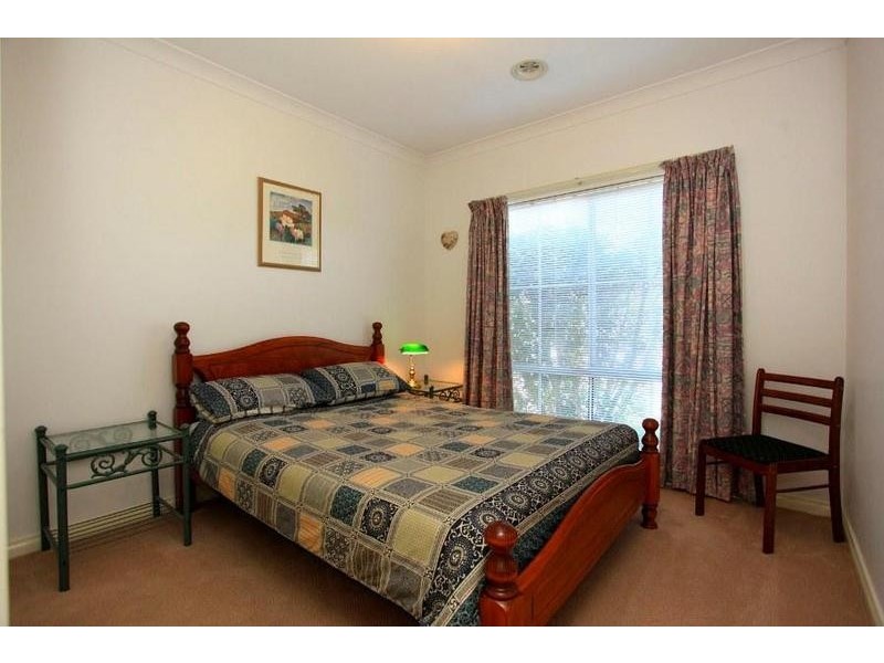 41 Doulton Drive, West Albury NSW 2640