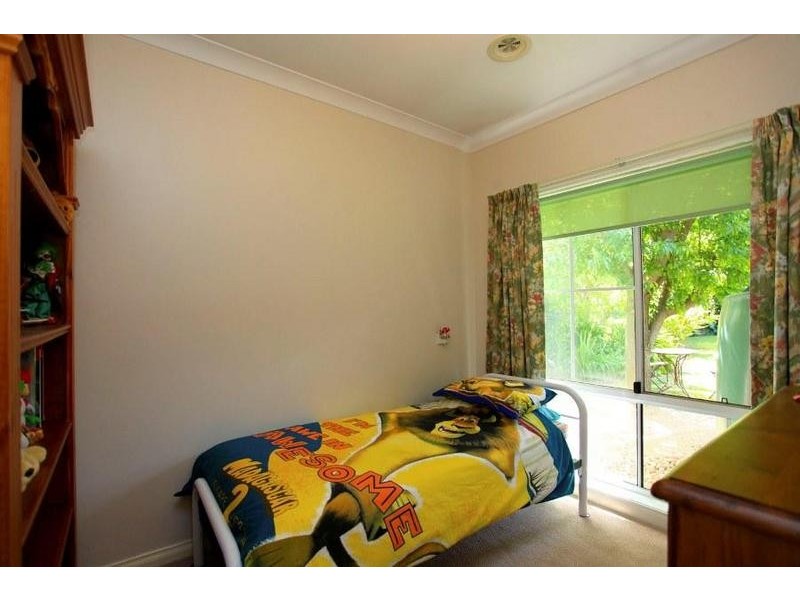 41 Doulton Drive, West Albury NSW 2640