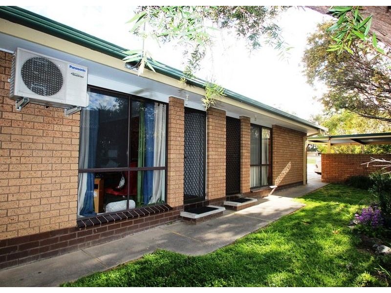 2/610 Kemp Street, Lavington NSW 2641