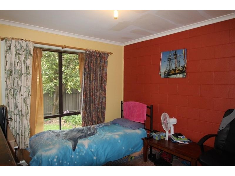 2/610 Kemp Street, Lavington NSW 2641