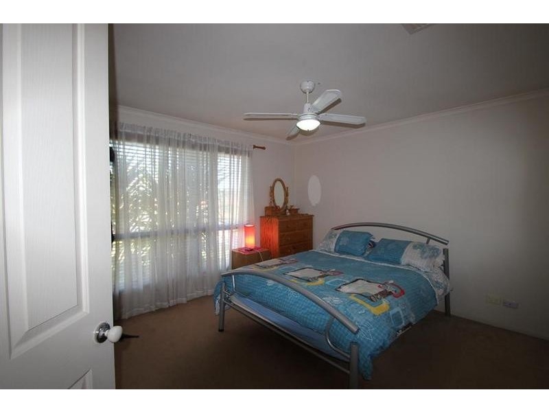 26 Honeysuckle Street, Thurgoona NSW 2640