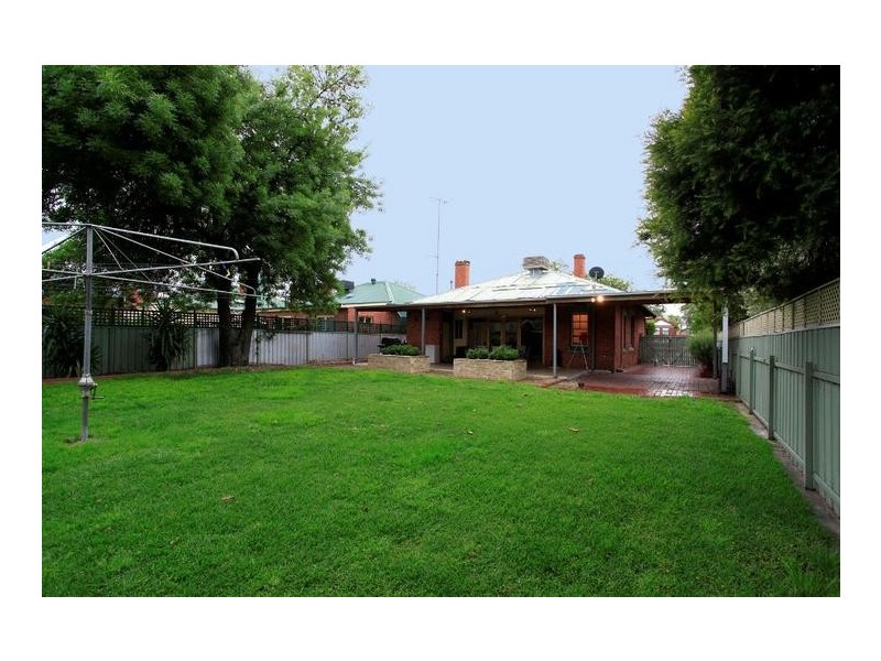 365 North Street, Albury NSW 2640