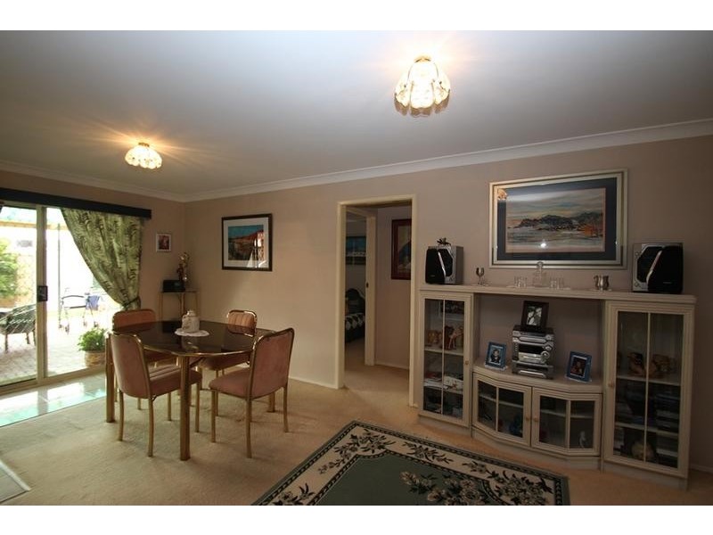 23 Renwick Court, Lavington NSW 2641