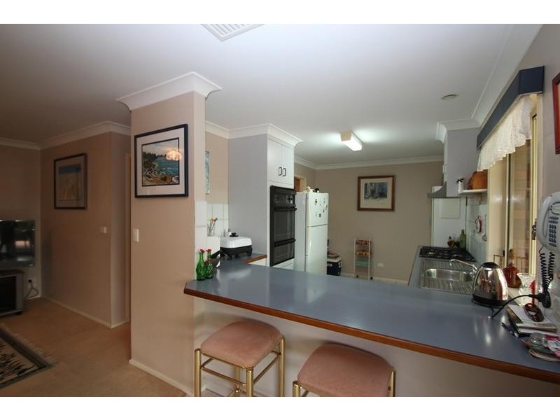 23 Renwick Court, Lavington NSW 2641