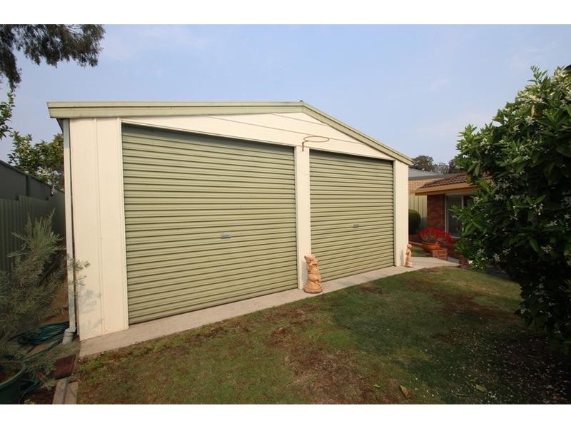 23 Renwick Court, Lavington NSW 2641