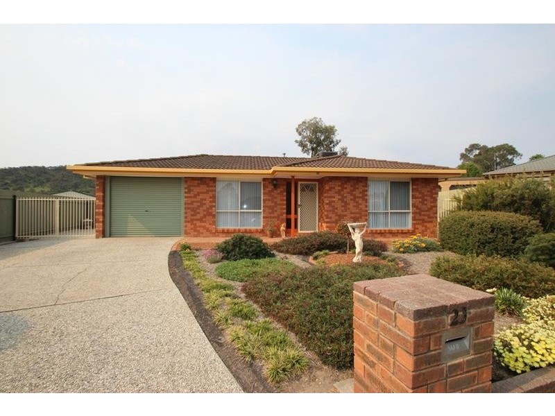 23 Renwick Court, Lavington NSW 2641