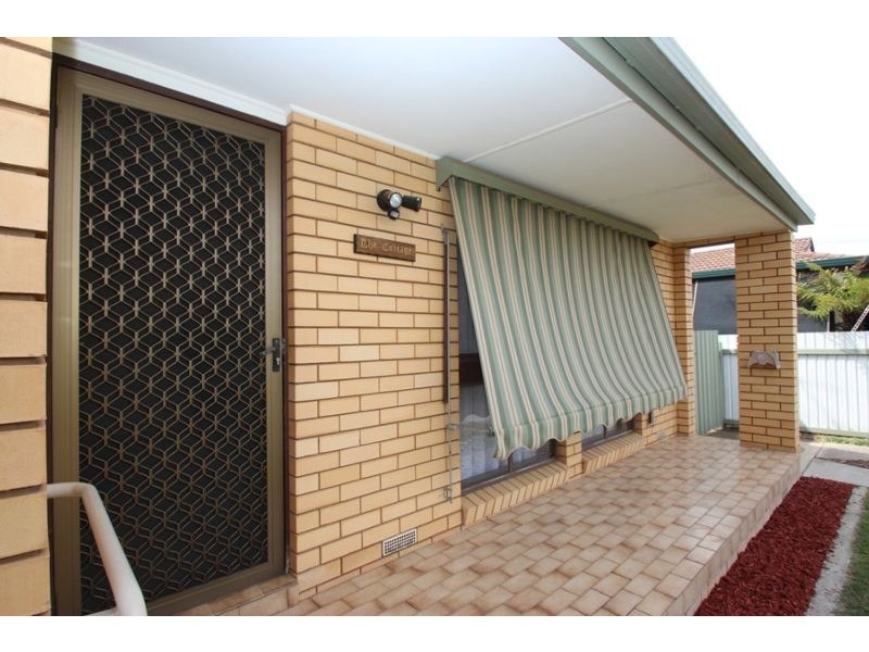 570 Kemp Street, Lavington NSW 2641