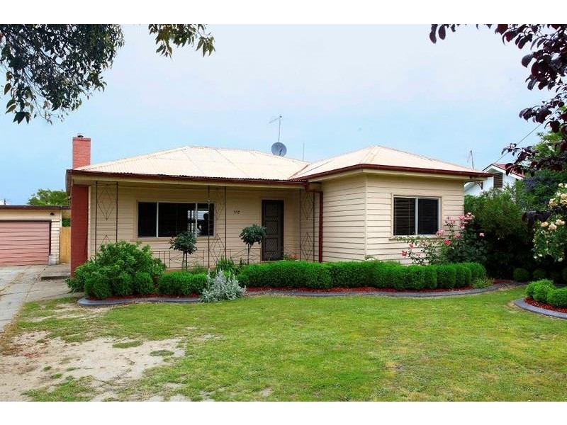 557 Brown Street, Lavington NSW 2641