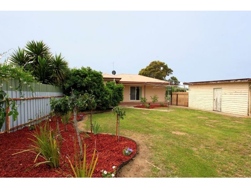 557 Brown Street, Lavington NSW 2641
