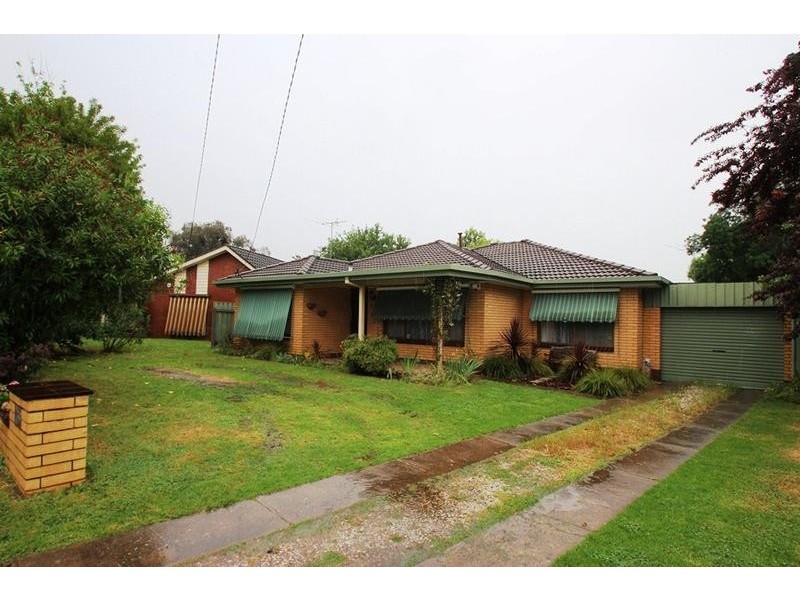 318 Sutherland Street, Lavington NSW 2641