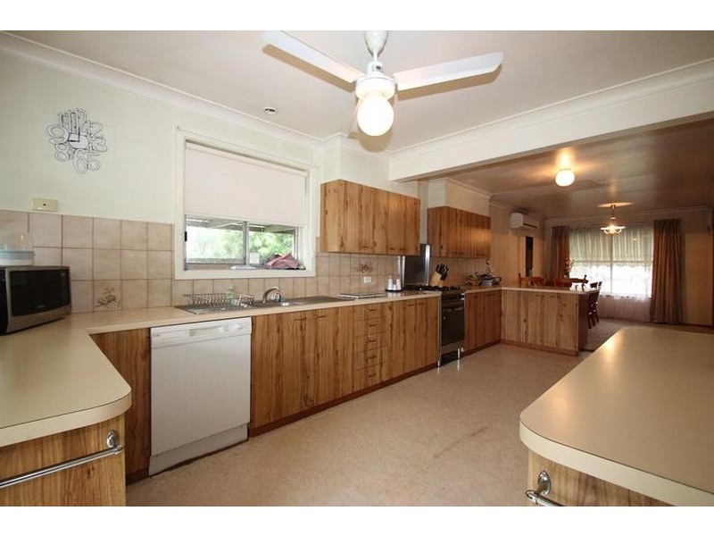 318 Sutherland Street, Lavington NSW 2641