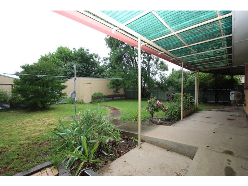 318 Sutherland Street, Lavington NSW 2641