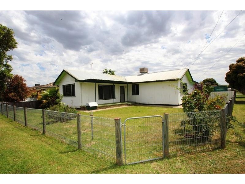 489 Mckenzie Street, Lavington NSW 2641