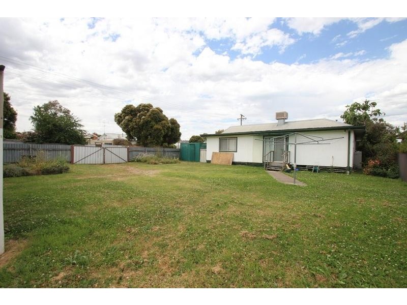 489 Mckenzie Street, Lavington NSW 2641