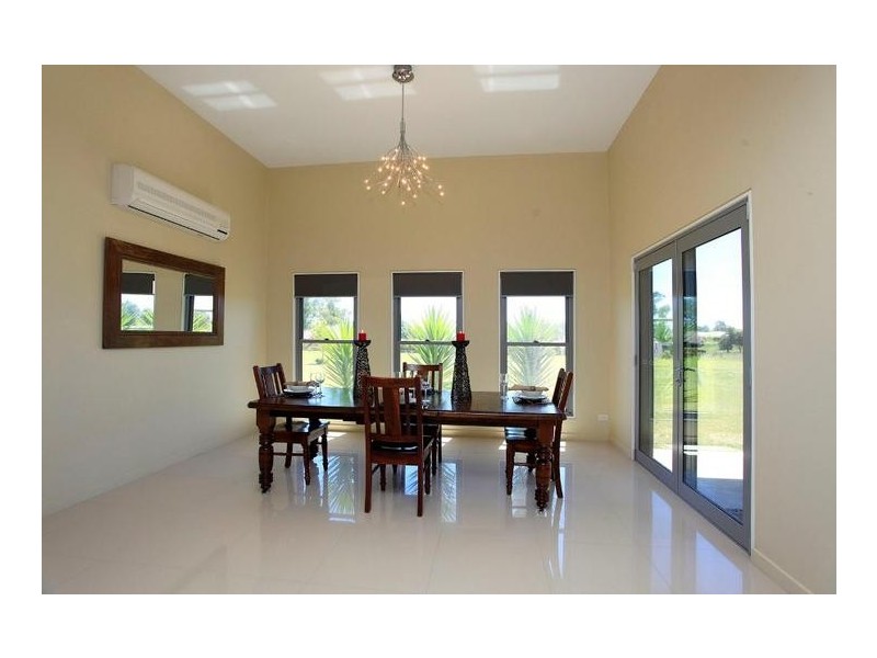 26 Carisbrook Court, Table Top NSW 2640