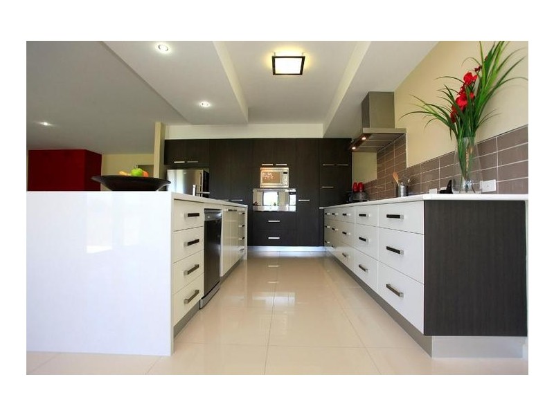 26 Carisbrook Court, Table Top NSW 2640