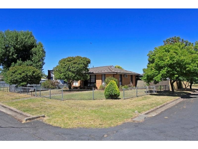 343 Kentucky Avenue, Lavington NSW 2641
