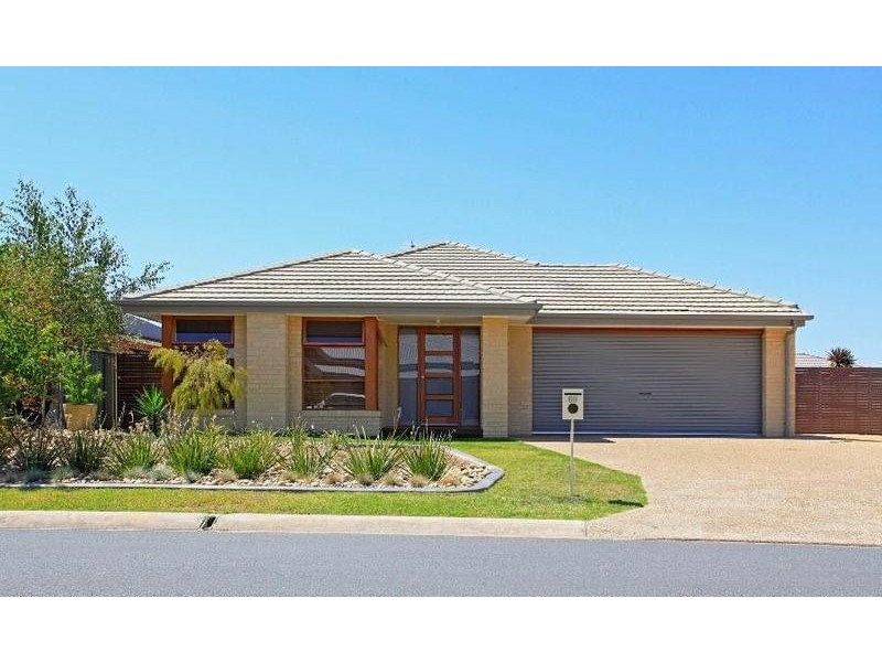 69 Robbins Drive, East Albury NSW 2640