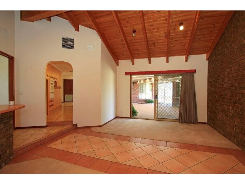 13 Worsley Place, Lavington NSW 2641