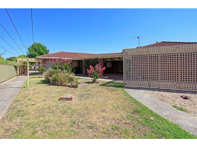 13 Worsley Place, Lavington NSW 2641