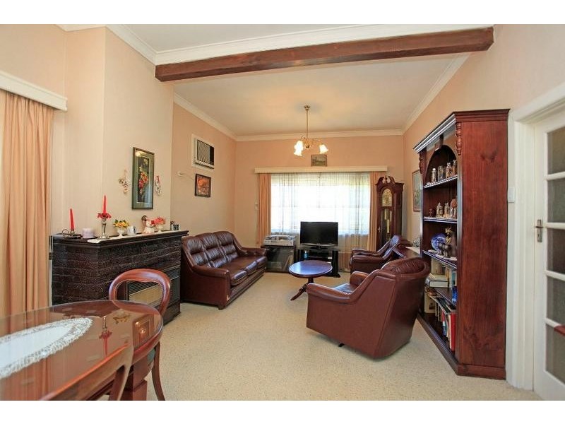 1068 Alemein Avenue, North Albury NSW 2640