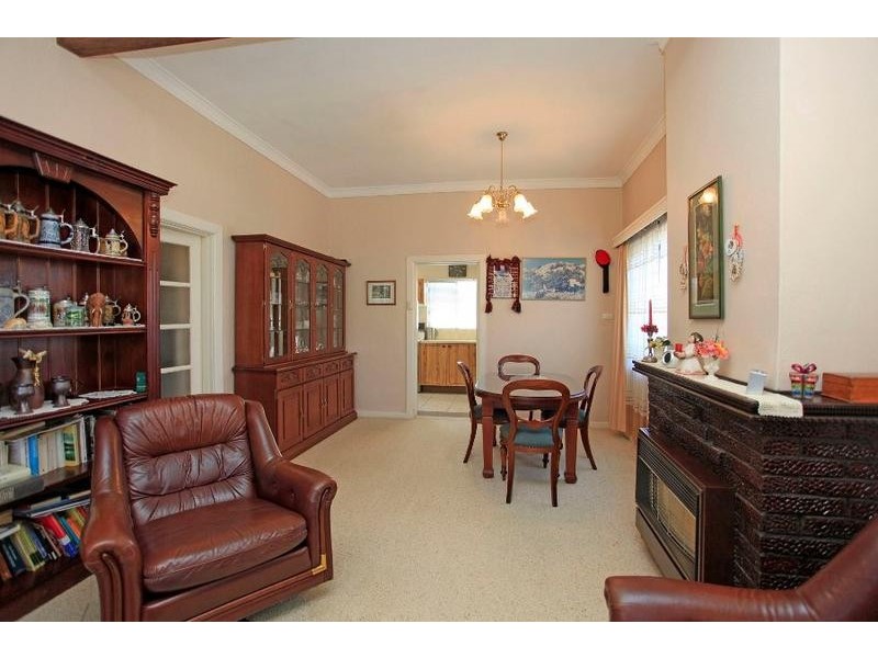 1068 Alemein Avenue, North Albury NSW 2640