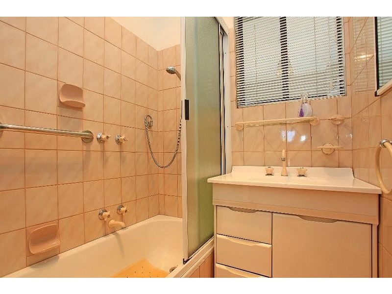 1068 Alemein Avenue, North Albury NSW 2640