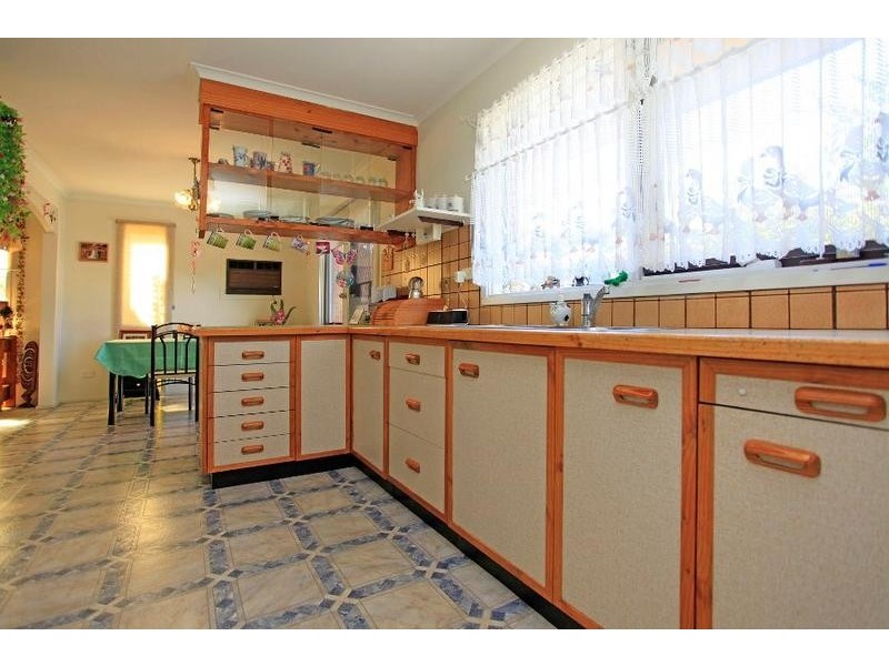 351 Sutherland Street, Lavington NSW 2641