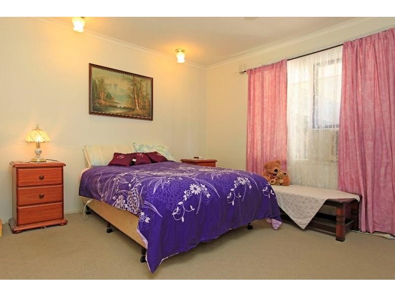 351 Sutherland Street, Lavington NSW 2641